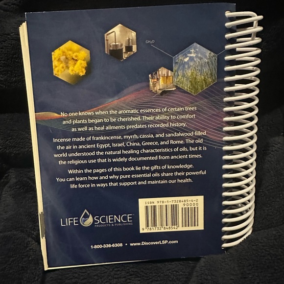 NWT Essential Oils Recipe Books Lot - Picture 13 of 13